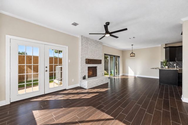 14643 S Hearthstone Green Drive, Houston, TX 77095