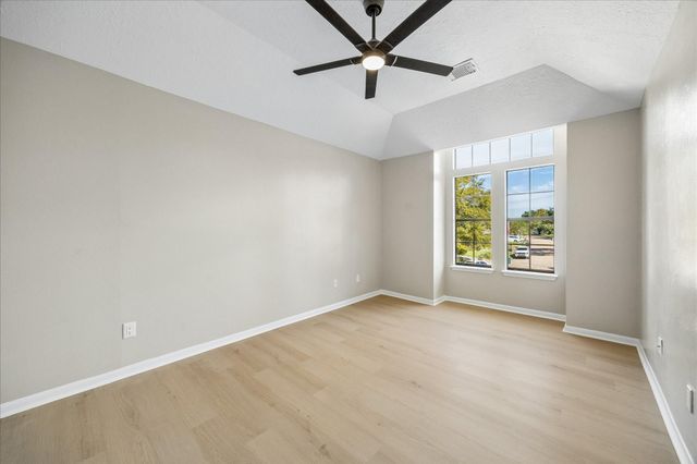 14643 S Hearthstone Green Drive, Houston, TX 77095