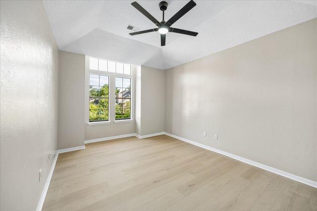 14643 S Hearthstone Green Drive, Houston, TX 77095