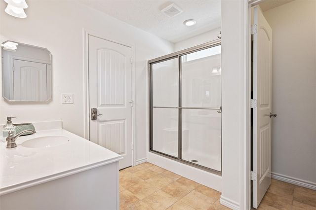 2011 Vista, Crystal Beach, TX 77650