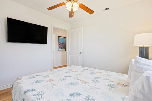 2011 Vista, Crystal Beach, TX 77650