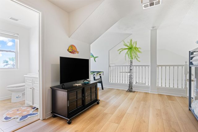 2011 Vista, Crystal Beach, TX 77650