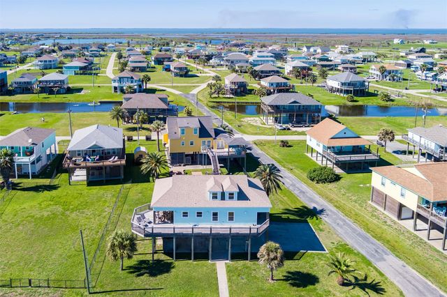 2011 Vista, Crystal Beach, TX 77650