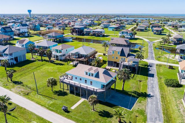 2011 Vista, Crystal Beach, TX 77650