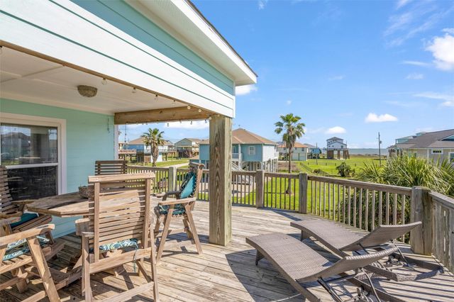 2011 Vista, Crystal Beach, TX 77650