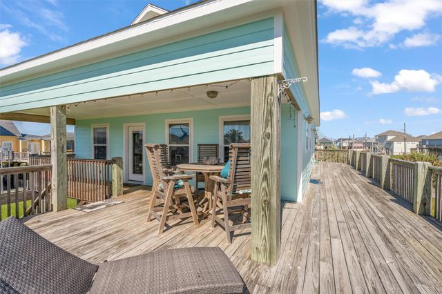 2011 Vista, Crystal Beach, TX 77650