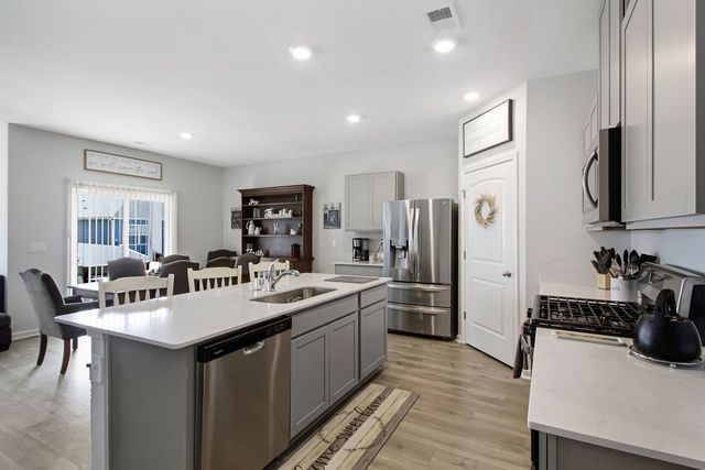 5017 Benelli Dr, Lebanon, TN 37090