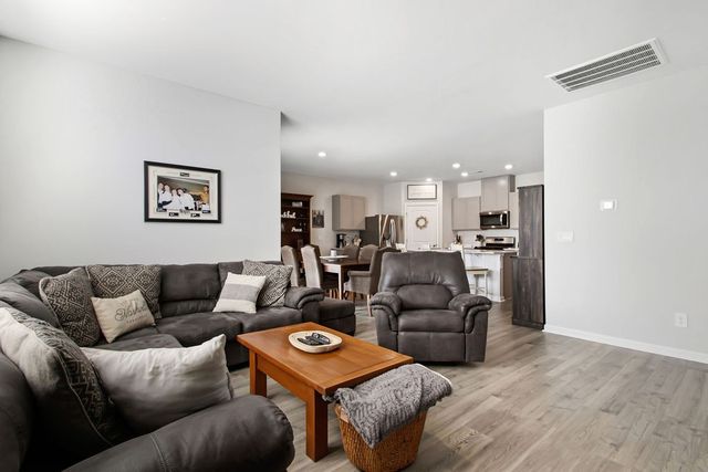 5017 Benelli Dr, Lebanon, TN 37090