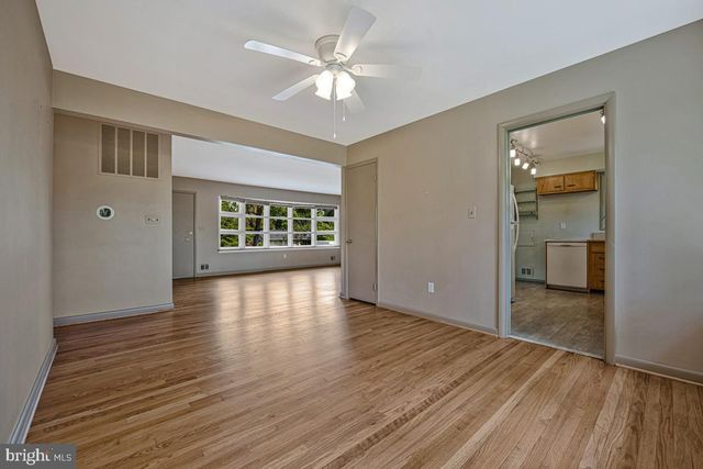9937 FERNDALE AVE, Columbia, MD 21046