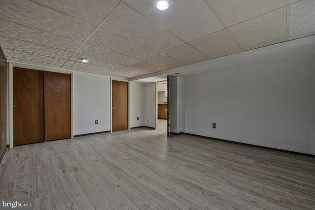 9937 FERNDALE AVE, Columbia, MD 21046