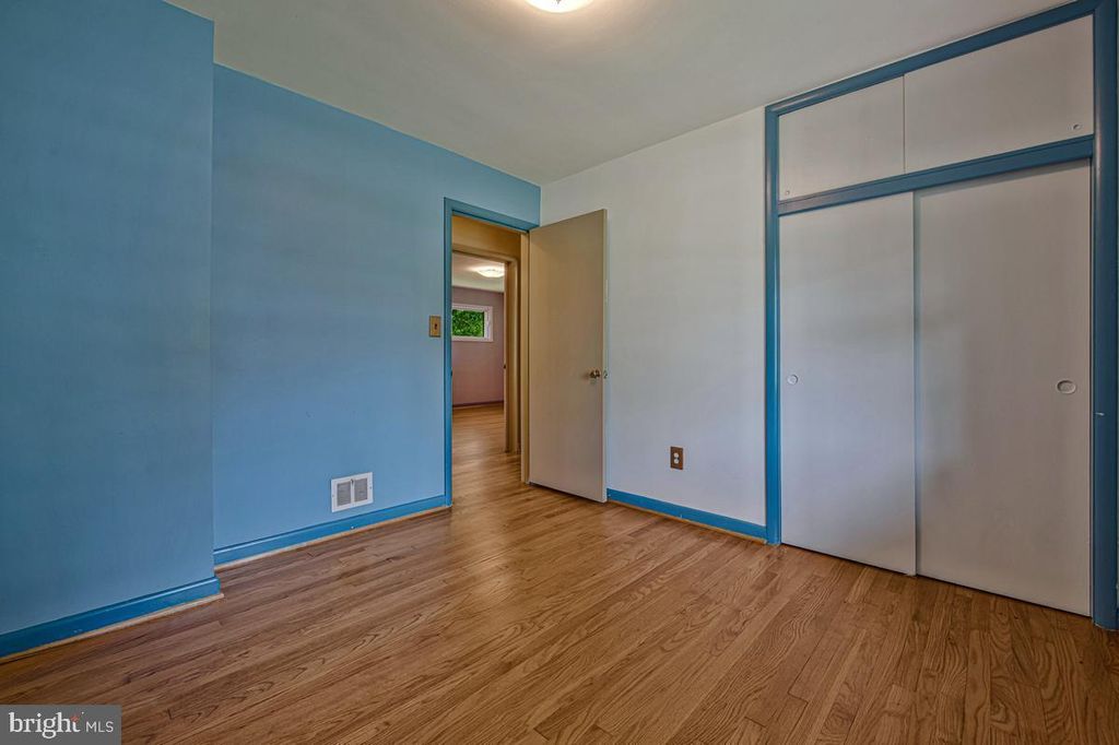 Image 30 of property listing at 9937 FERNDALE AVE, Columbia, MD 21046