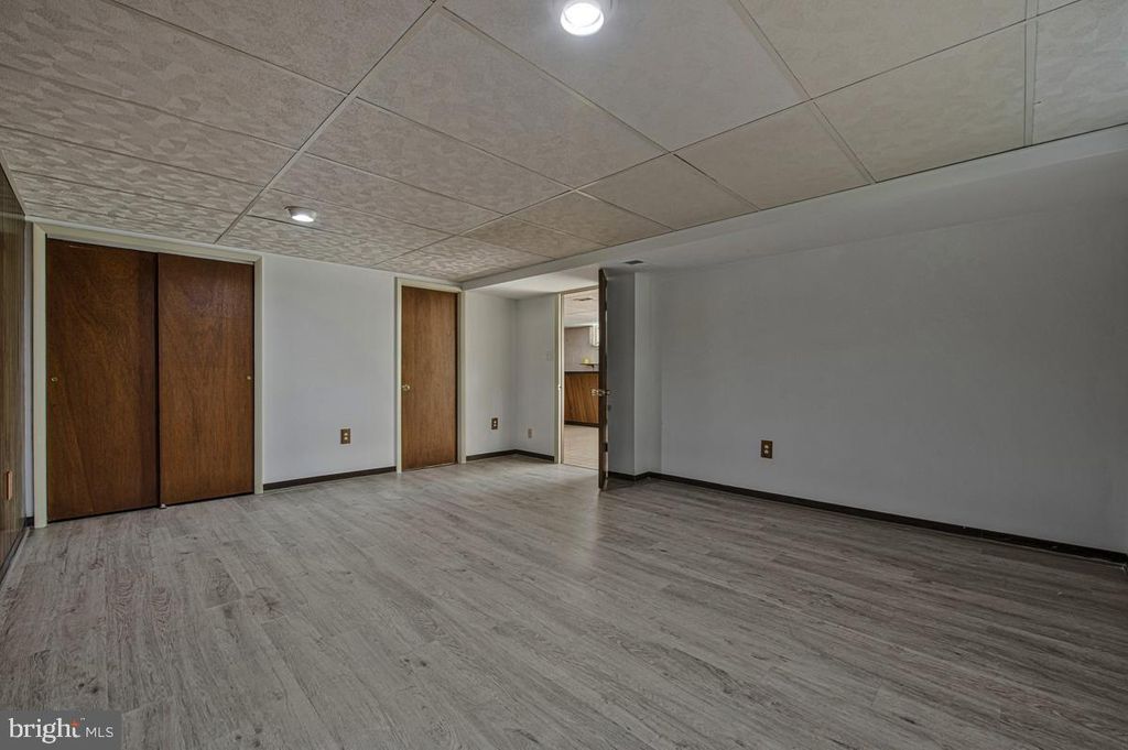 Image 38 of property listing at 9937 FERNDALE AVE, Columbia, MD 21046
