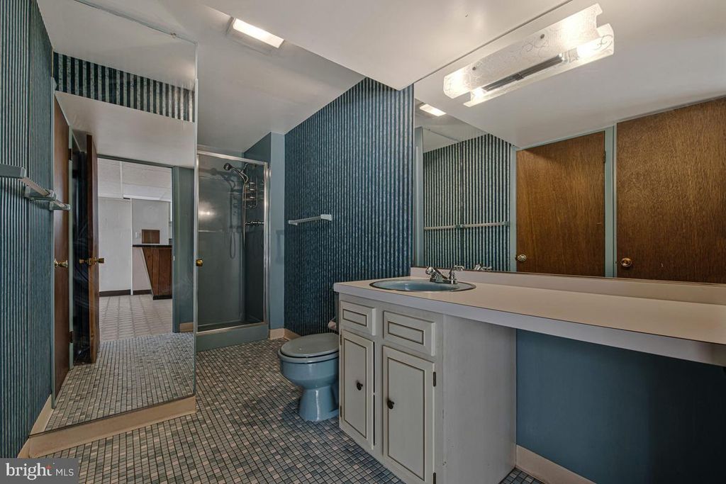 Image 40 of property listing at 9937 FERNDALE AVE, Columbia, MD 21046