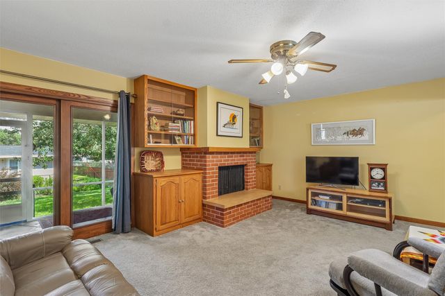 416 N 11th Street Place, Adel, IA 50003