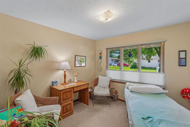 416 N 11th Street Place, Adel, IA 50003