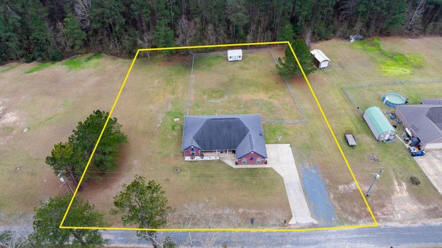 183 Lemay Stephens Rd, Leesville, LA 71446
