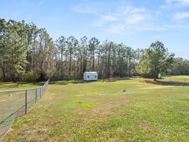 183 Lemay Stephens Rd, Leesville, LA 71446