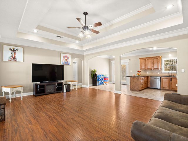 183 Lemay Stephens Rd, Leesville, LA 71446