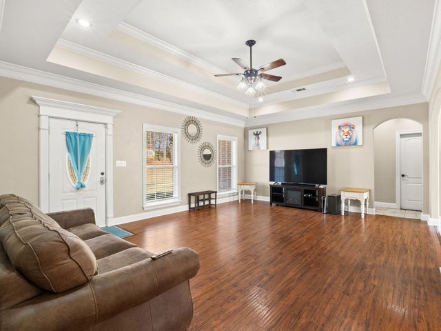 183 Lemay Stephens Rd, Leesville, LA 71446