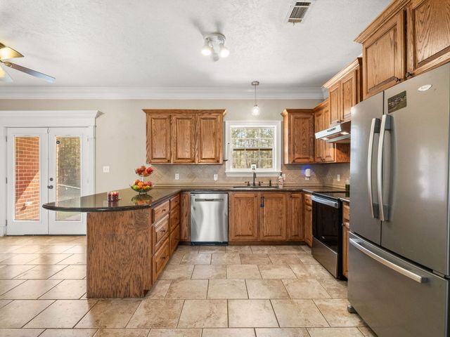 183 Lemay Stephens Rd, Leesville, LA 71446