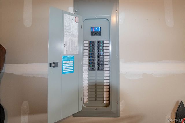 126 South Drive, West Seneca, NY 14218