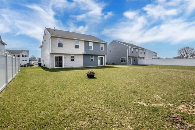 126 South Drive, West Seneca, NY 14218