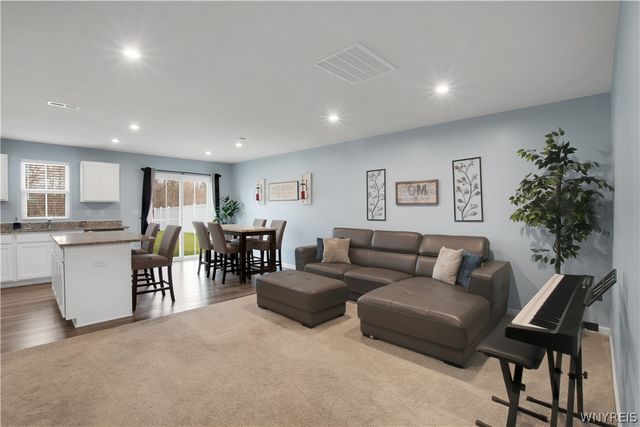 126 South Drive, West Seneca, NY 14218