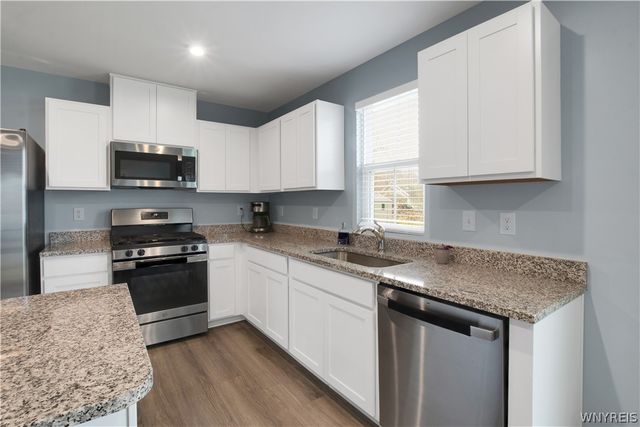 126 South Drive, West Seneca, NY 14218