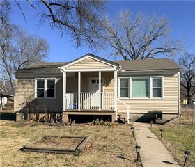 522 Pennsylvania Street, Leavenworth, KS 66048