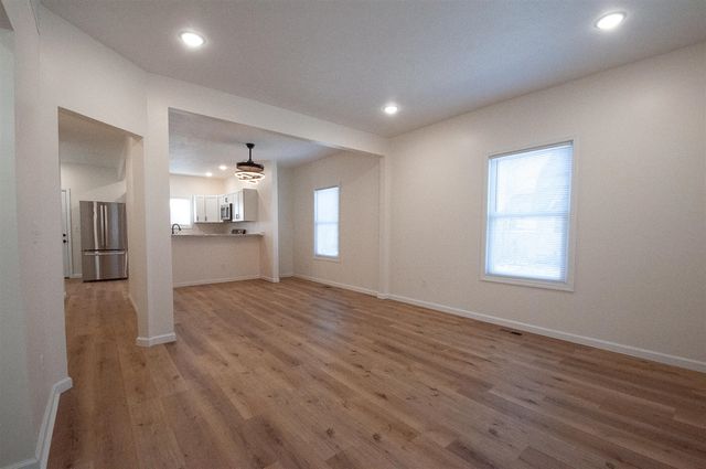 56 Lathrop Avenue, Battle Creek, MI 49014