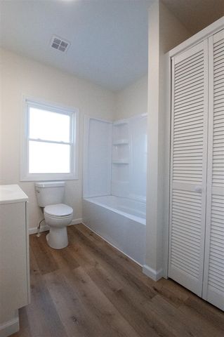 56 Lathrop Avenue, Battle Creek, MI 49014