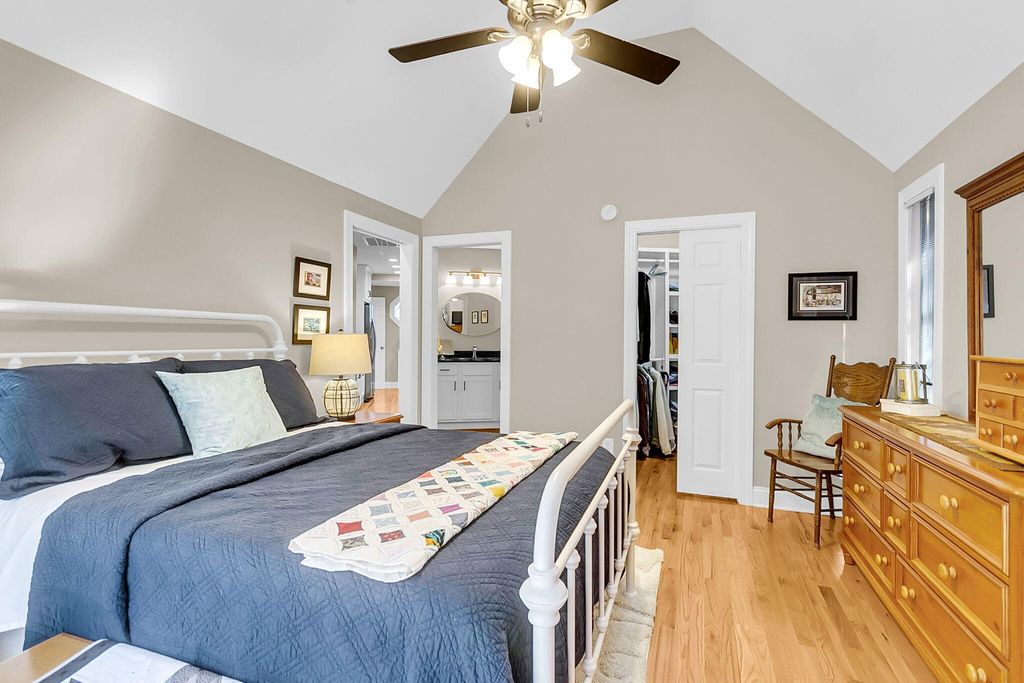 Image 46 of property listing at 2059 Prospect Hill Drive, Mount Pleasant, SC 29464