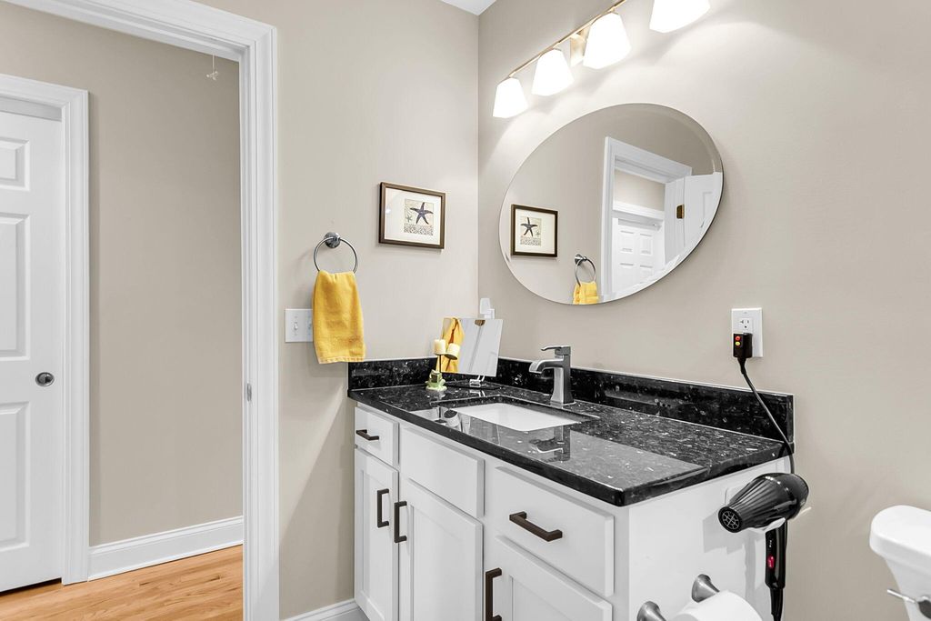 Image 51 of property listing at 2059 Prospect Hill Drive, Mount Pleasant, SC 29464