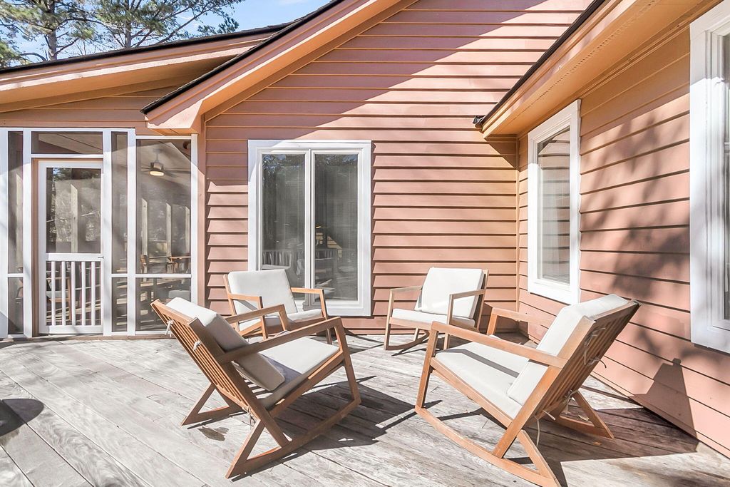 Image 57 of property listing at 2059 Prospect Hill Drive, Mount Pleasant, SC 29464