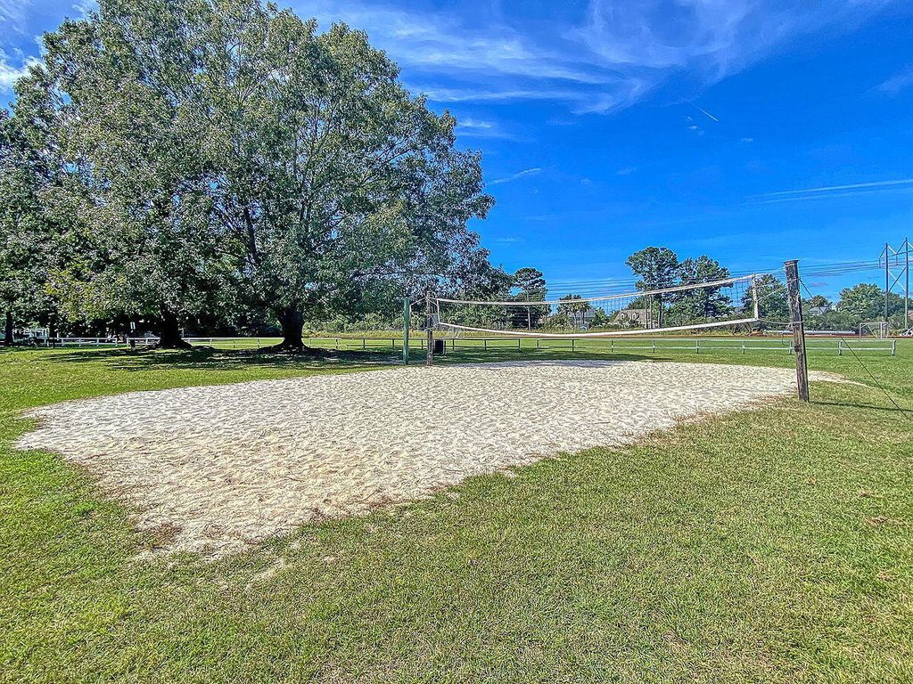 Image 80 of property listing at 2059 Prospect Hill Drive, Mount Pleasant, SC 29464