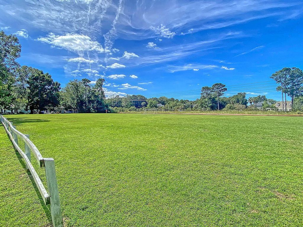 Image 81 of property listing at 2059 Prospect Hill Drive, Mount Pleasant, SC 29464