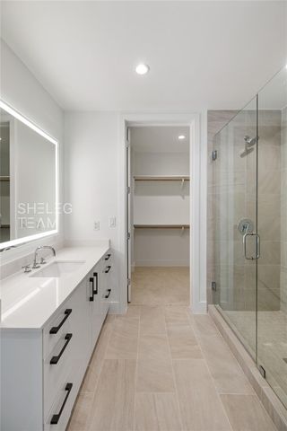 808 Crawford St Street 4114, Houston, TX 77010