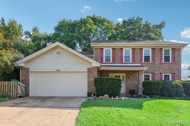 800 Eaglebrooke Drive, Ballwin, MO 63021