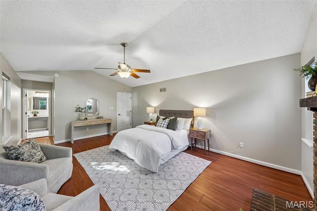 800 Eaglebrooke Drive, Ballwin, MO 63021
