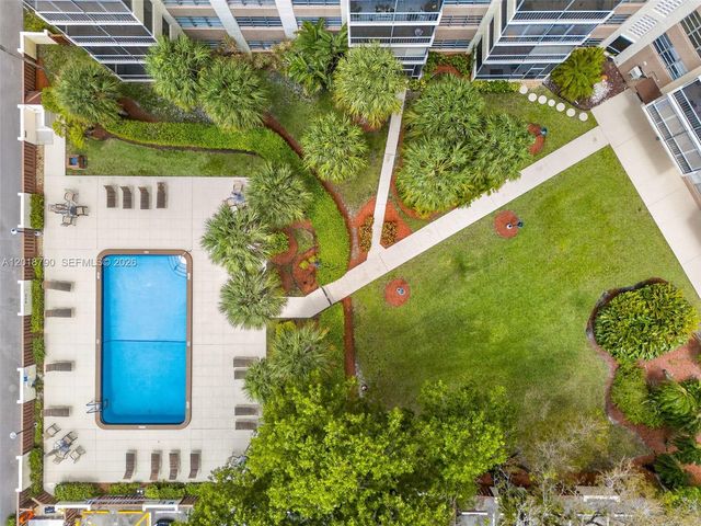10777 W Sample Rd 209, Coral Springs, FL 33065
