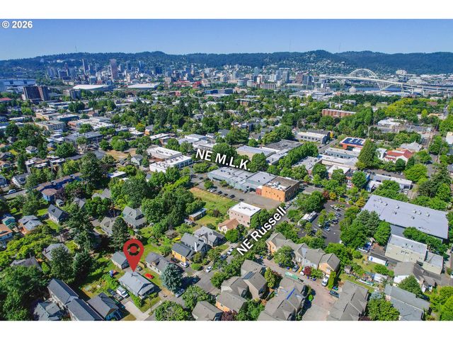 546 Ne RUSSELL St, Portland, OR 97212