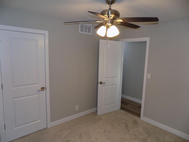 2006 N SOUTHWEST CT, Columbia, MO 65202