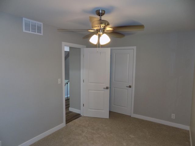 2006 N SOUTHWEST CT, Columbia, MO 65202