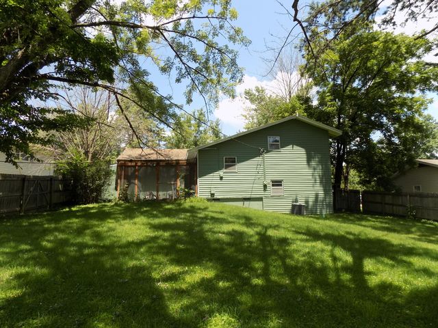 2006 N SOUTHWEST CT, Columbia, MO 65202