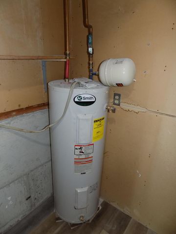 2006 N SOUTHWEST CT, Columbia, MO 65202
