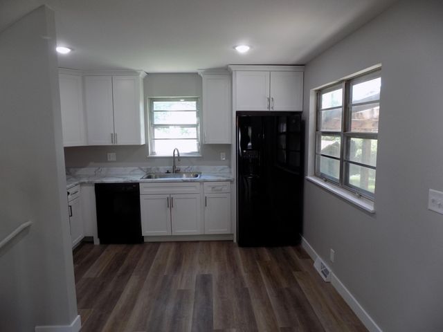 2006 N SOUTHWEST CT, Columbia, MO 65202