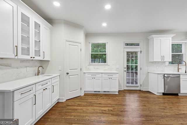2237 Parkview Court NW, Atlanta, GA 30318