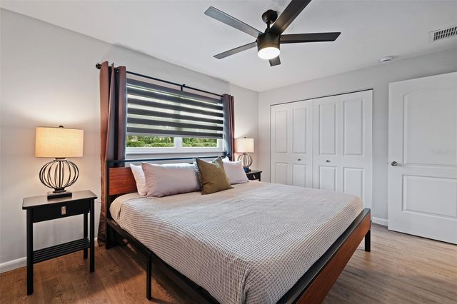 2910 DADE AVENUE, Orlando, FL 32804