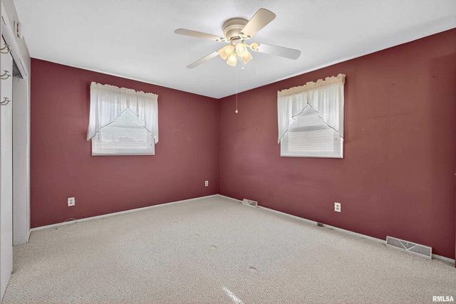 304 4TH Avenue, Colona, IL 61241