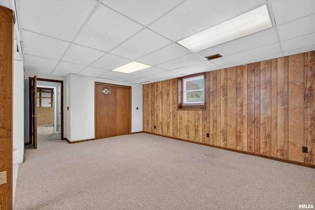 304 4TH Avenue, Colona, IL 61241